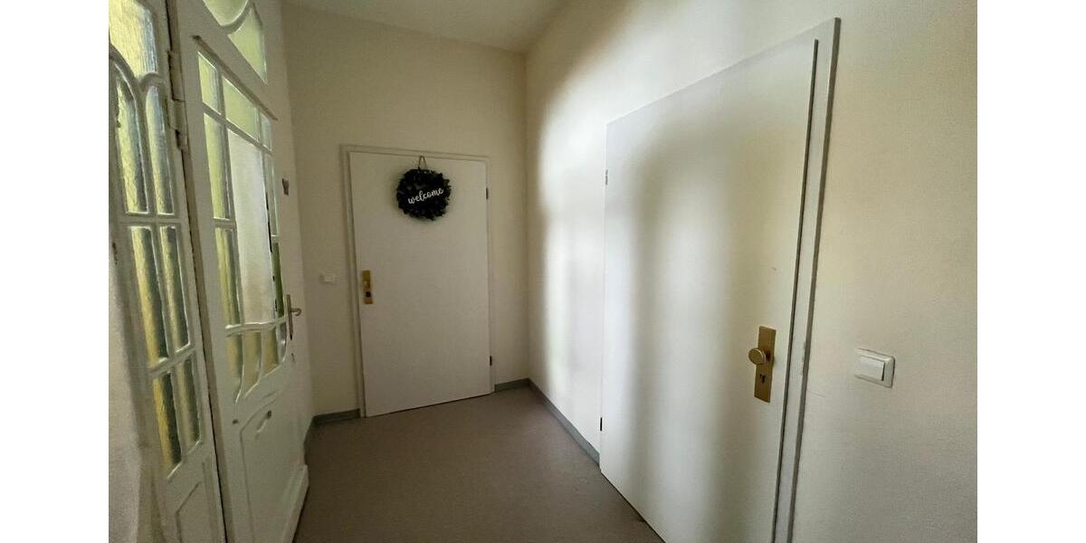 Etagenwohnung Bitterfeld-Wolfen Bitterfeld - 2 Zimmer, 67 m&sup2;, 460&euro; | Angebot:26635059