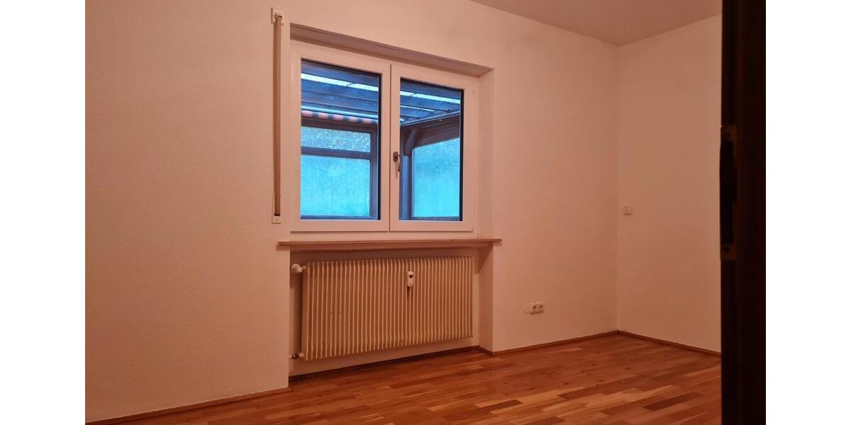 Etagenwohnung Hammelburg - 5 Zimmer, 100 m&sup2;, 900&euro; | Angebot:26424282