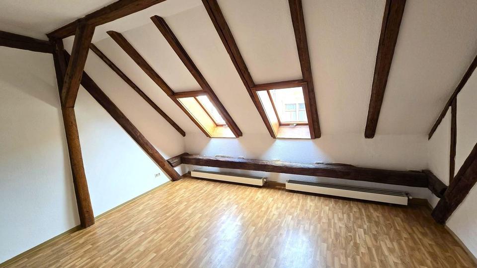 Dachgeschoßwohnung Köthen (Anhalt) - 2 Zimmer, 57 m&sup2;, 296&euro; | Angebot:25334006