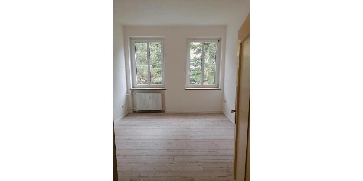 Erdgeschoßwohnung Sitzendorf - 4 Zimmer, 82 m&sup2;, 490&euro; | Angebot:25886936