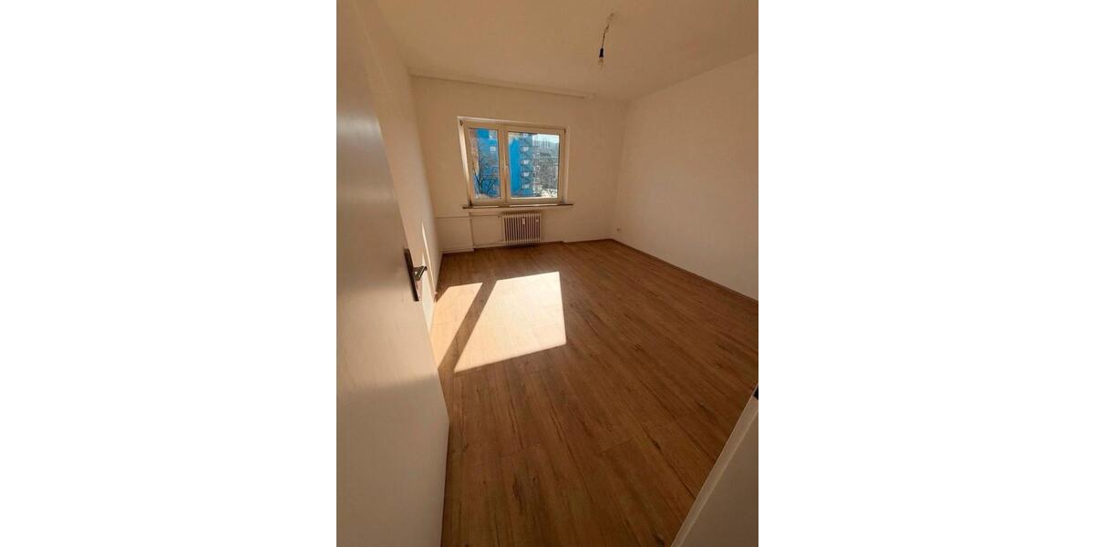 Etagenwohnung Wuppertal Gemarkung Langerfeld - 2 Zimmer, 65 m&sup2;, 560&euro; | Angebot:26699615