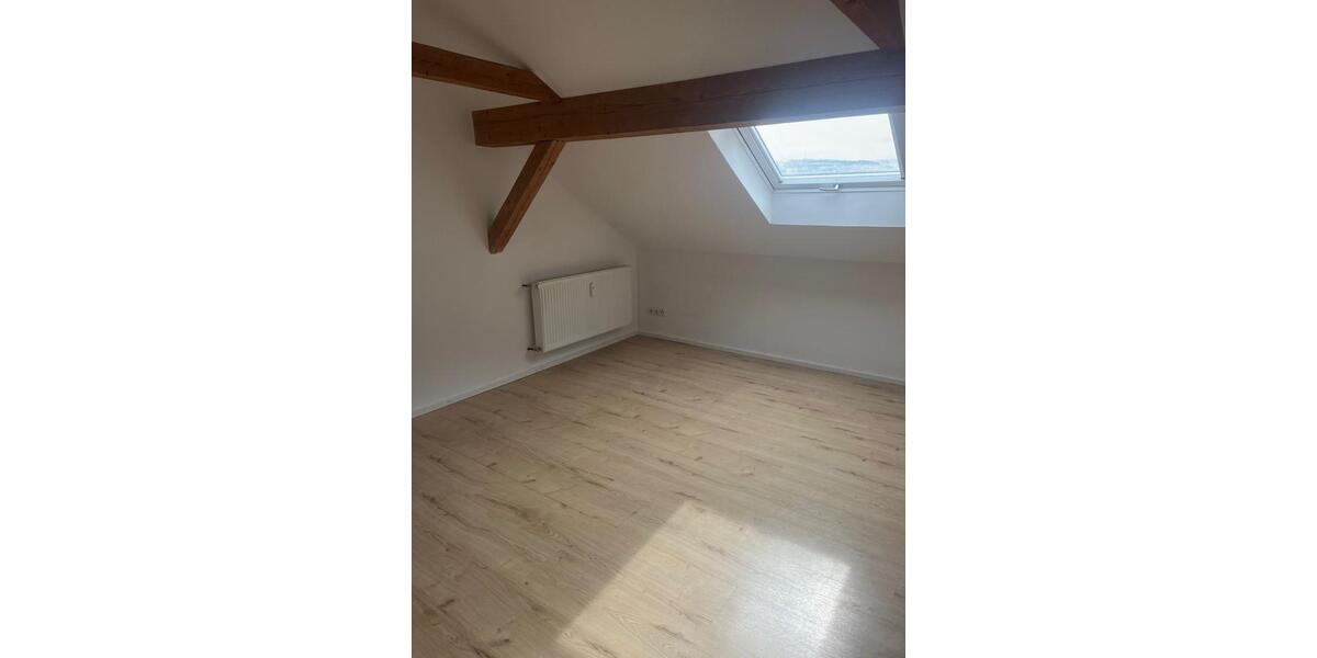 Dachgeschoßwohnung Marburg Marbach - 1 Zimmer, 35 m&sup2;, 599&euro; | Angebot:26145411