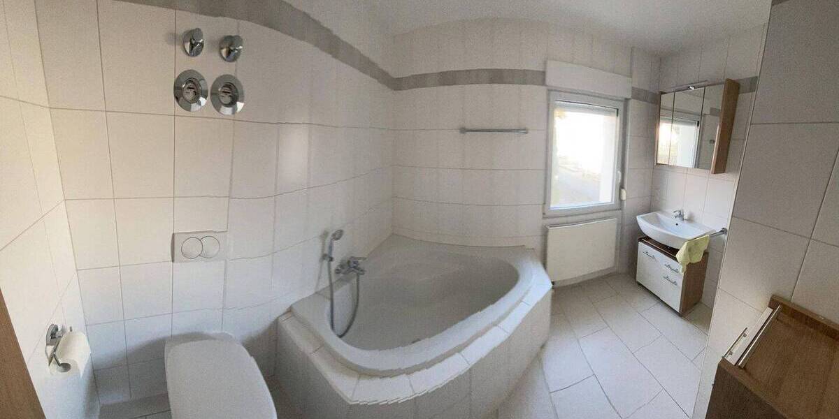 Etagenwohnung Kleinheubach - 3 Zimmer, 76 m&sup2;, 810&euro; | Angebot:25657346