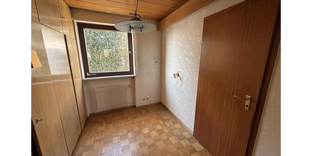 Bungalow Waiblingen Beinstein - 5.5 Zimmer, 156 m&sup2;, 2.050&euro; | Angebot:25097412