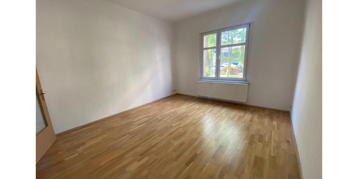 Etagenwohnung Weißwasser (Oberlausitz) - 1 Zimmer, 38 m&sup2;, 240&euro; | Angebot:24768005