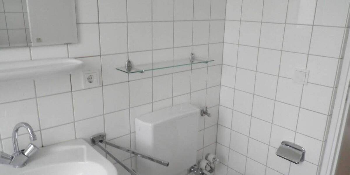 Etagenwohnung Bielefeld Innenstadt - 3 Zimmer, 76 m&sup2;, 680&euro; | Angebot:26105537