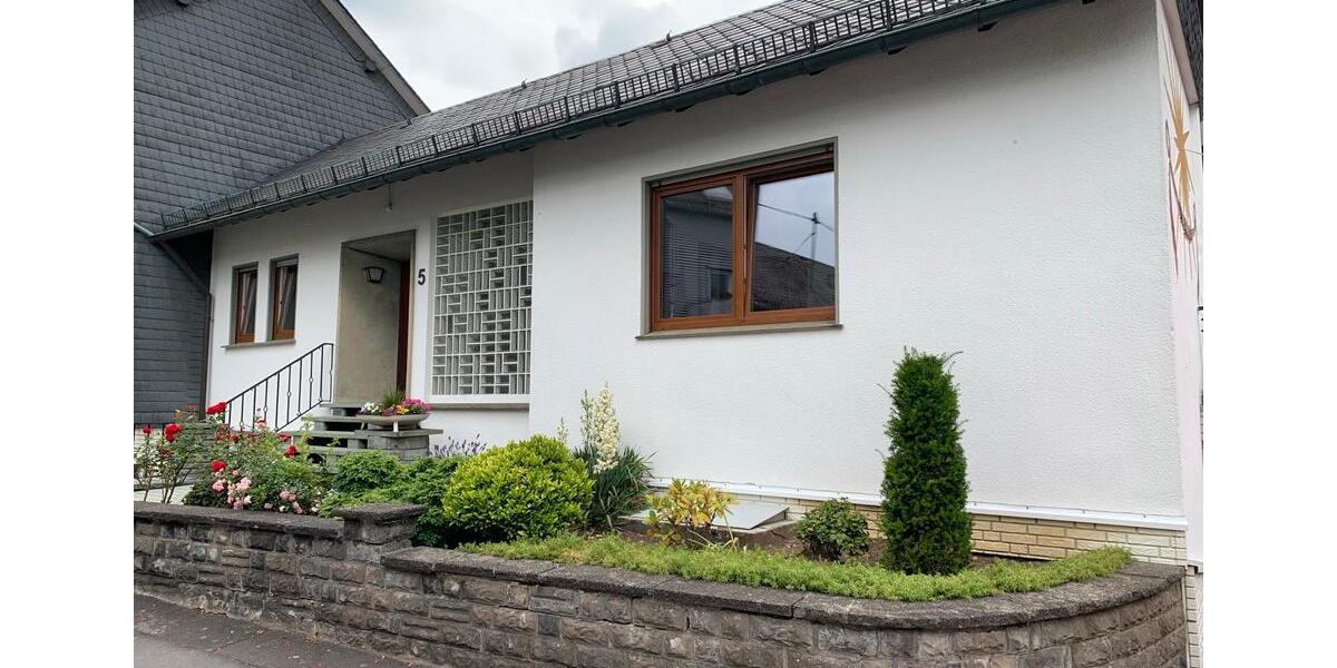 Einfamilienhaus Mudersbach - 4 Zimmer, 150 m&sup2;, 1.450&euro; | Angebot:26025467
