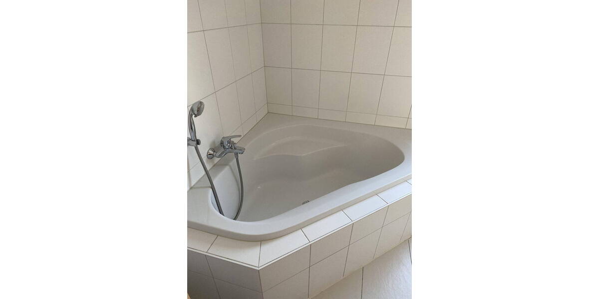 Etagenwohnung Kleinheubach - 3 Zimmer, 76 m&sup2;, 810&euro; | Angebot:25657346