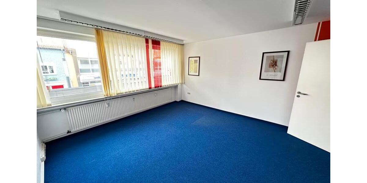 Attraktive Gewerbefläche in Top-Lage Korbach -Büro, Praxis etc. zimmer
