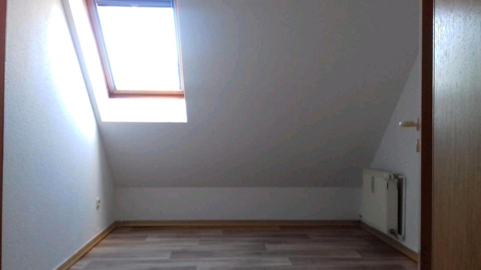 Dachgeschoßwohnung Blankenburg (Harz) - 2 Zimmer, 39 m&sup2;, 250&euro; | Angebot:24680275
