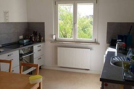 *Ab sofort* 1 Zimmer in netter Wohngemeinschaft in KAHagsfeld zimmer