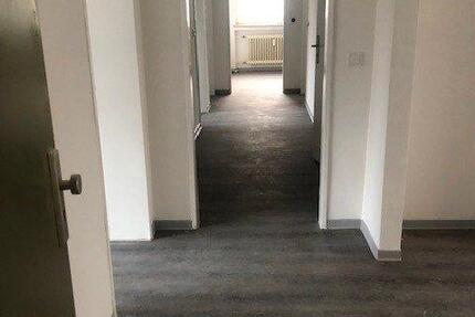 Wohnung Baunatal - 4 Zimmer, 110 m&sup2;, 930&euro; | Angebot:26665469
