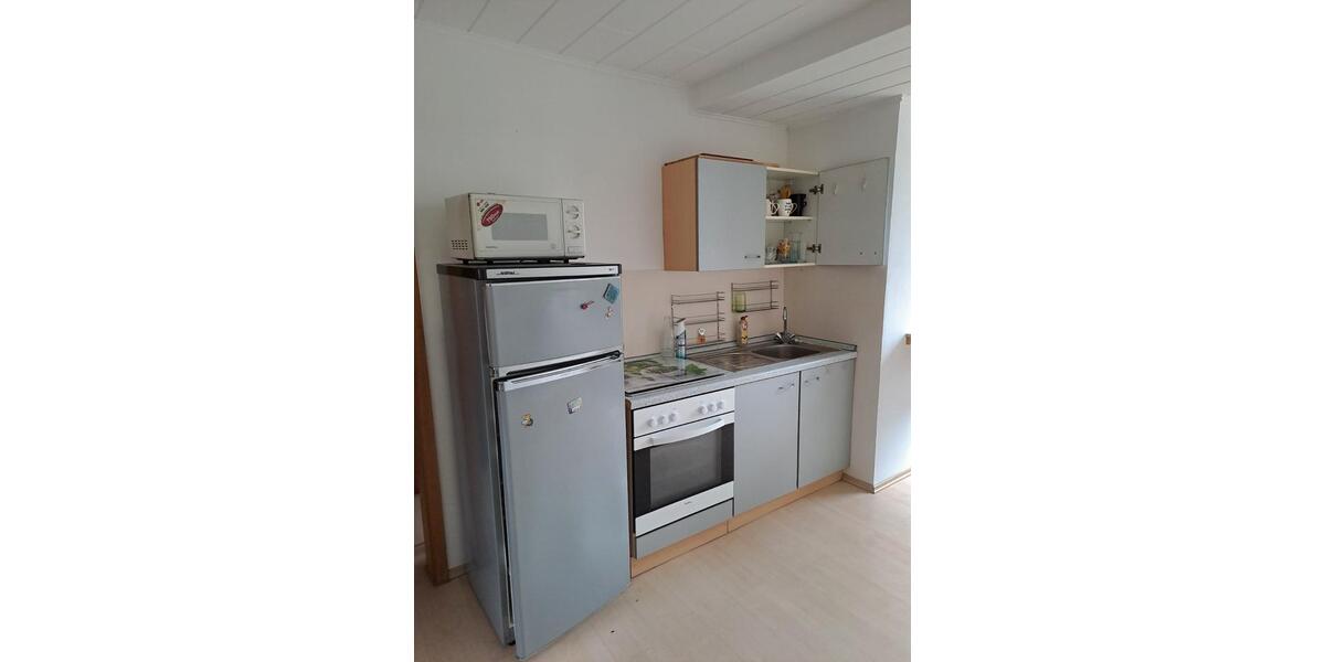 Dachgeschoßwohnung Duisburg Walsum - 2 Zimmer, 33 m&sup2;, 300&euro; | Angebot:26604516