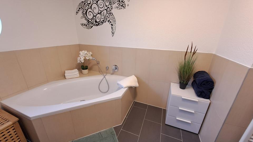 Wohnen auf Zeit Leverkusen - 2 Zimmer, 86 m&sup2;, 1.200&euro; | Angebot:23595088