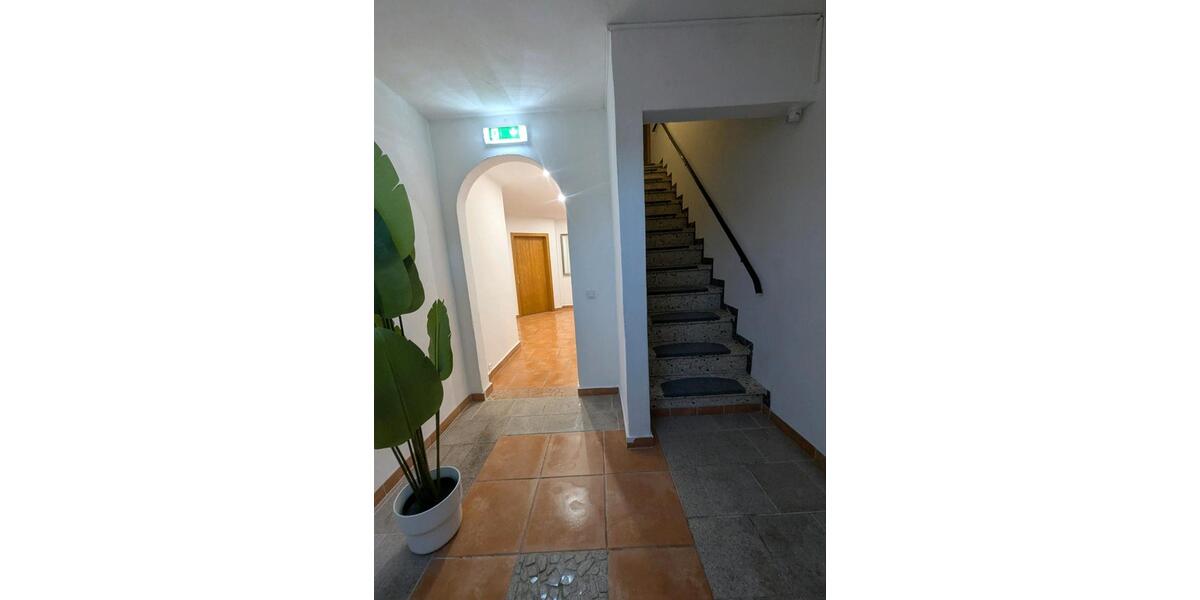 Etagenwohnung Siegen - 4.5 Zimmer, 105 m&sup2;, 100&euro; | Angebot:25258830