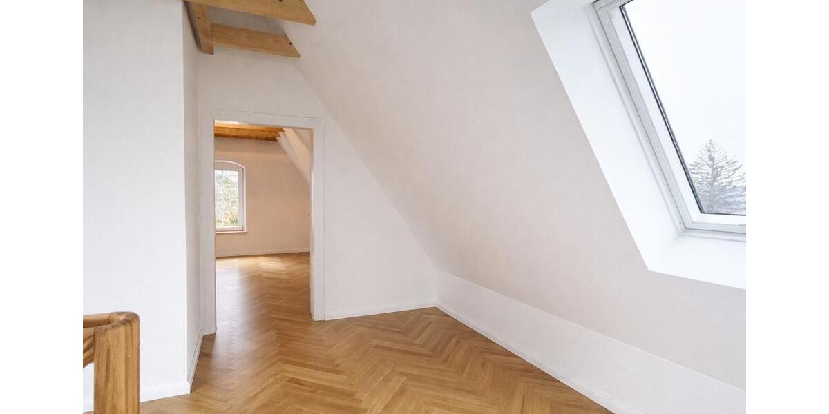 Doppelhaushälfte Schwäbisch Hall - 8 Zimmer, 181 m&sup2;, 2.300&euro; | Angebot:25537792