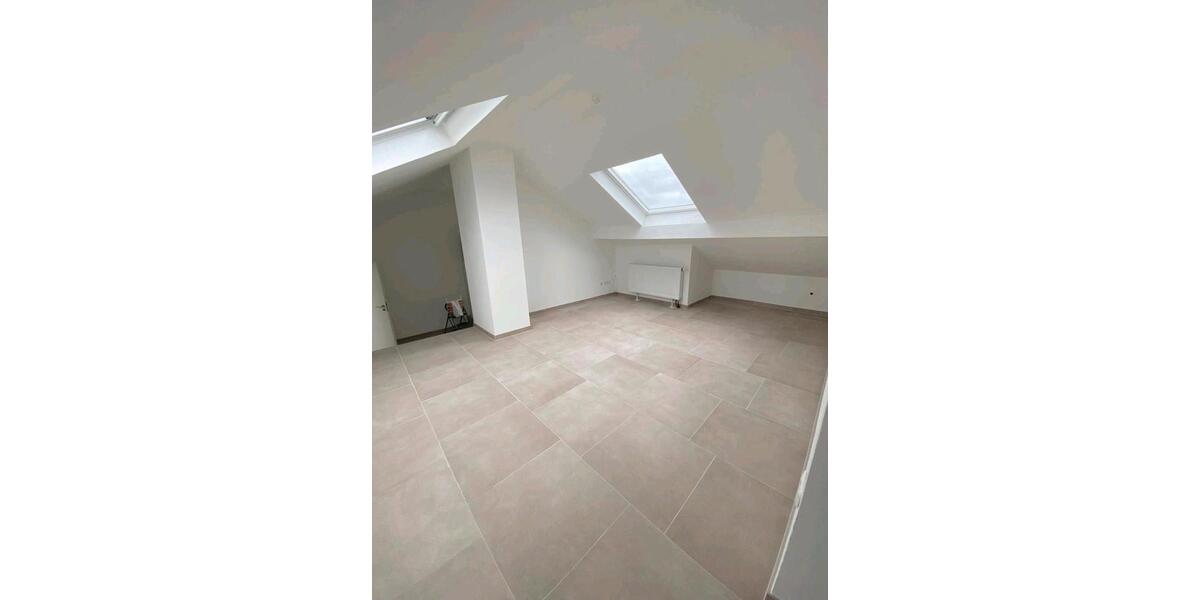 Dachgeschoßwohnung Ranstadt - 3 Zimmer, 90 m&sup2;, 920&euro; | Angebot:25232236