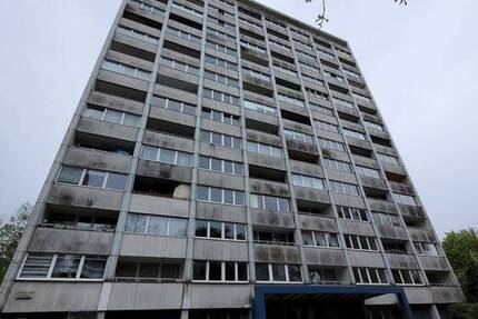 Gepflegte Wohnung mit Balkon, Einbauküche & Stellplatz sucht neuen Mieter