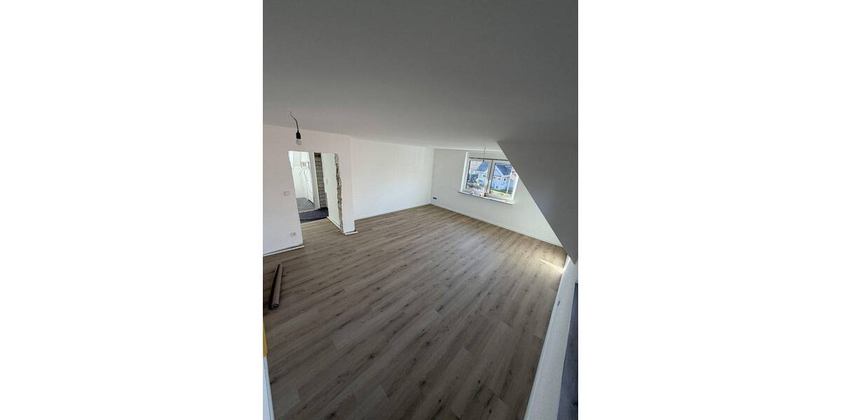 Etagenwohnung Achim Baden - 4 Zimmer, 110 m&sup2;, 1.300&euro; | Angebot:26176422