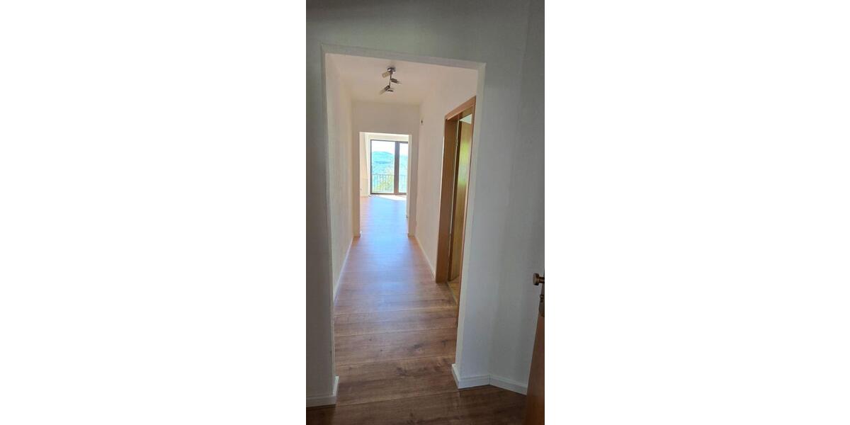 Wunderschöne 2 Zimmer Dachgeschosswohnung - Dachgeschoßwohnung Waldeck Hess | Angebot:26153370