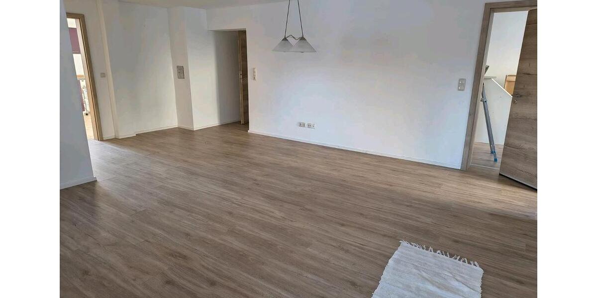 Erdgeschoßwohnung Oettingen in Bayern - 2 Zimmer, 90 m&sup2;, 850&euro; | Angebot:26025720