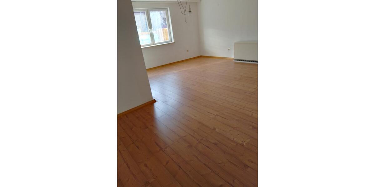 Einfamilienhaus Bechtolsheim - 5 Zimmer, 135 m&sup2;, 1.000&euro; | Angebot:25944127