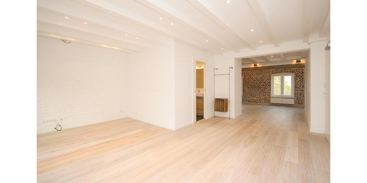 Dachgeschoßwohnung Düsseldorf Stadtbezirk 2 - 2 Zimmer, 89 m&sup2;, 1.700&euro; | Angebot:24889835