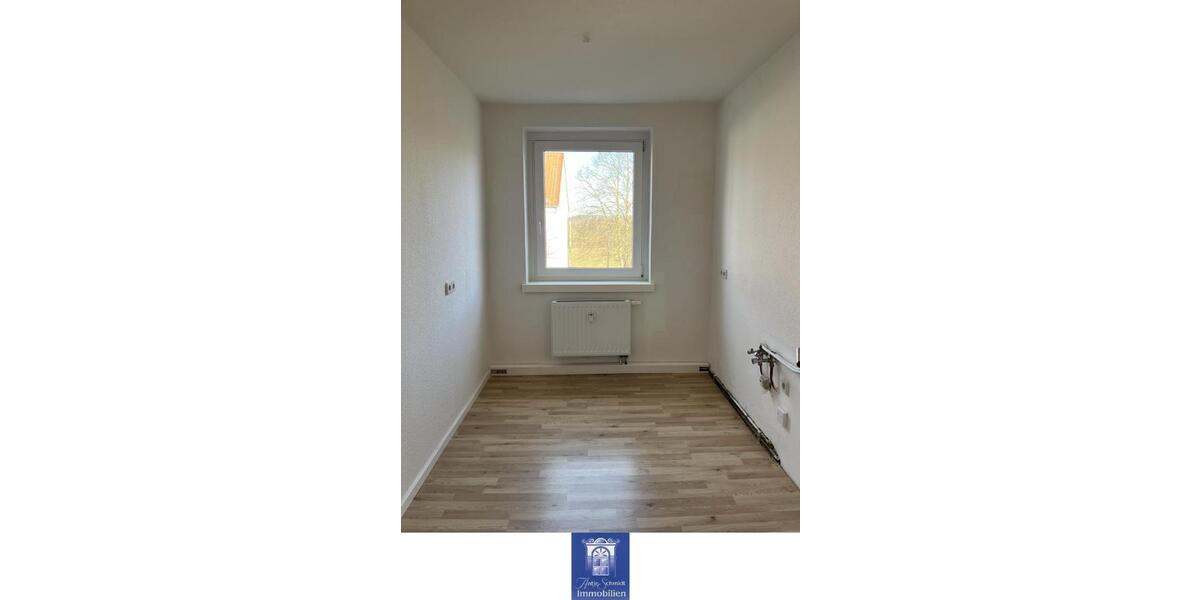 Etagenwohnung Dorfhain - 3 Zimmer, 67 m&sup2;, 399&euro; | Angebot:25286997