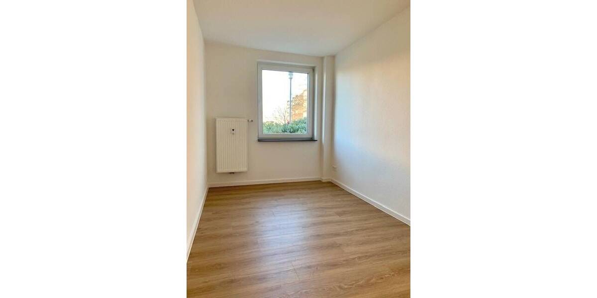 Etagenwohnung Reichenbach - 3 Zimmer, 62 m&sup2;, 400&euro; | Angebot:26065680