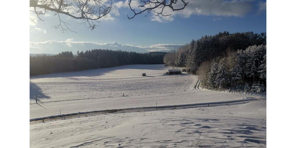 Zimmer mit eigenem Bad und geteiltem Balkon in Landhaus-6er-WG 8 zimmer