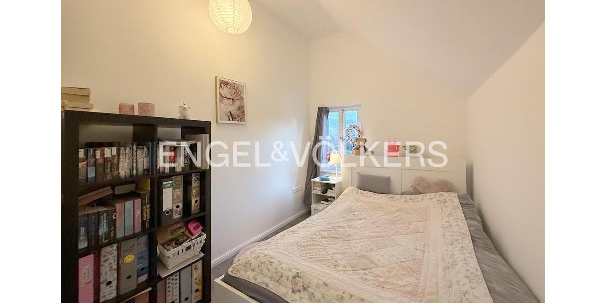 Etagenwohnung Varel - 4 Zimmer, 106 m&sup2;, 880&euro; | Angebot:24378588