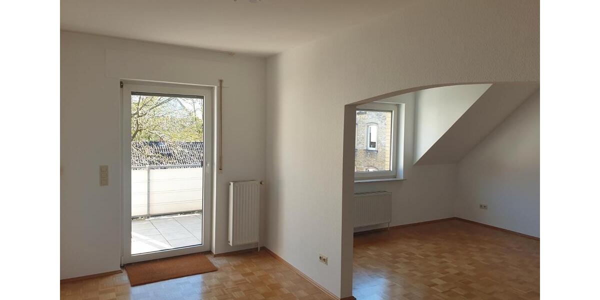 Dachgeschoßwohnung Osnabrück Dodesheide - 3 Zimmer, 95 m&sup2;, 700&euro; | Angebot:26578142