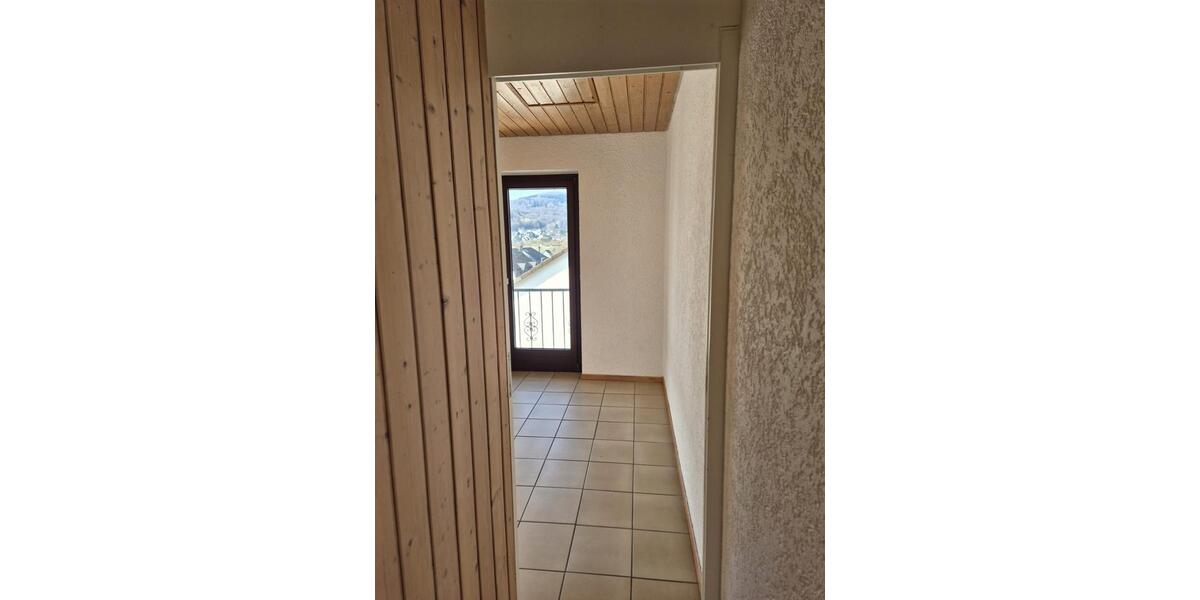 Dachgeschoßwohnung Kelkheim (Taunus) - 2 Zimmer, 67 m&sup2;, 870&euro; | Angebot:25613862