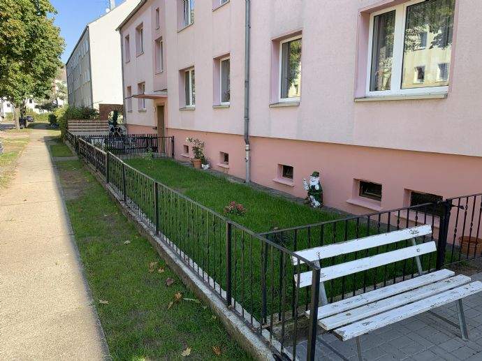 Etagenwohnung Plattenburg Glöwen - 2 Zimmer, 49 m&sup2;, 295&euro; | Angebot:25667457