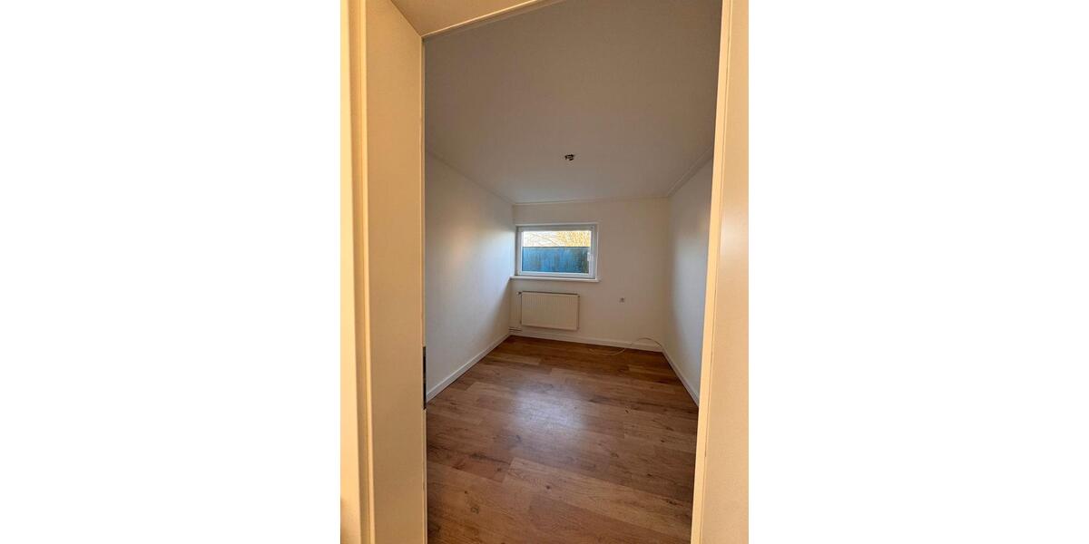 Etagenwohnung Butjadingen - 3 Zimmer, 85 m&sup2;, 1.250&euro; | Angebot:25989527