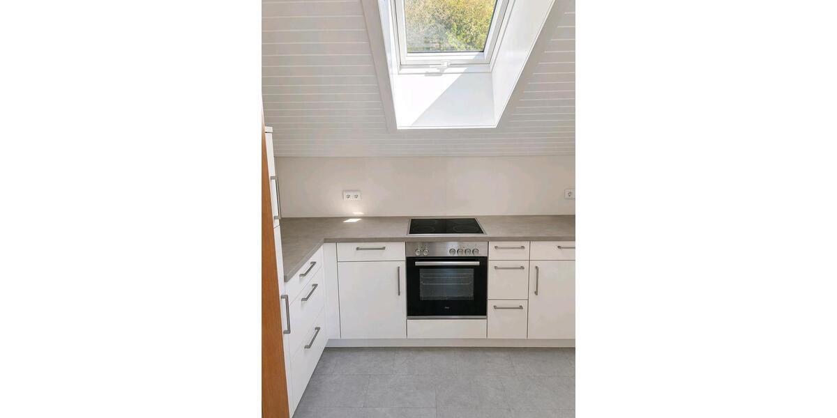 Dachgeschoßwohnung Erlenbach - 2.5 Zimmer, 89 m&sup2;, 935&euro; | Angebot:26283878
