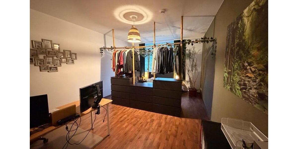 Etagenwohnung Coswig - 2 Zimmer, 101 m&sup2;, 860&euro; | Angebot:26193258