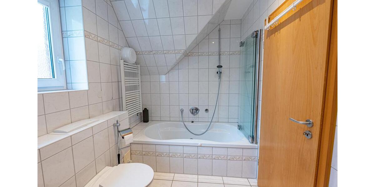 Wohnen auf Zeit Stade - 4 Zimmer, 119 m&sup2;, 1.240&euro; | Angebot:23167418