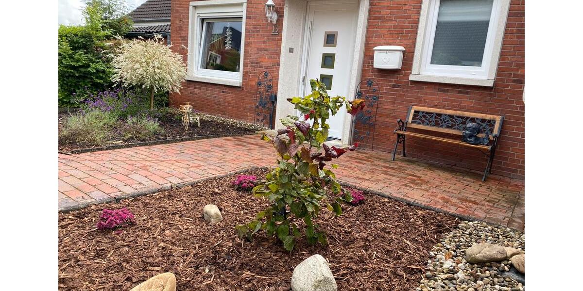 Reihenhaus Emden Tholenswehr - 5 Zimmer, 90 m&sup2;, 100&euro; | Angebot:24401832