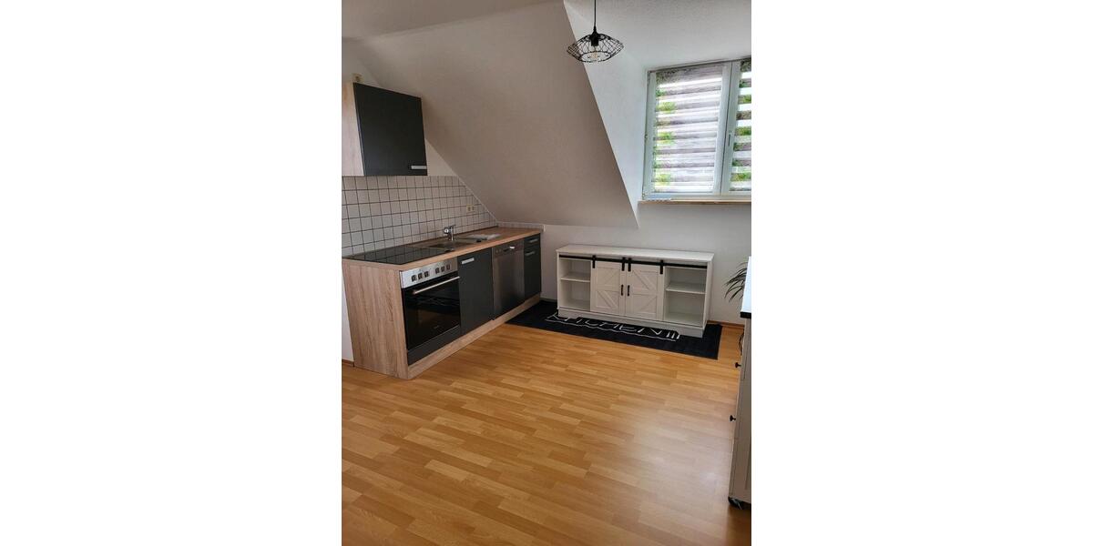 Dachgeschoßwohnung Sonneberg - 2 Zimmer, 50 m&sup2;, 520&euro; | Angebot:24570979