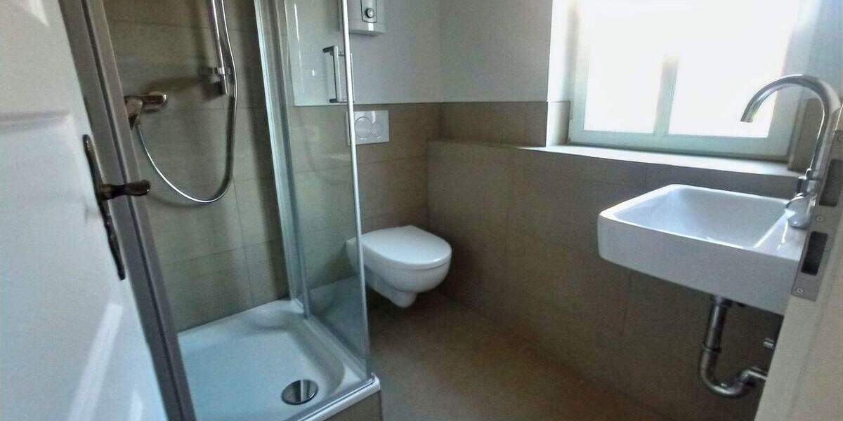 Etagenwohnung Helsa - 2 Zimmer, 33 m&sup2;, 350&euro; | Angebot:25289034