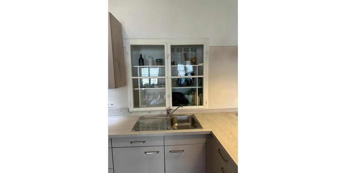 Etagenwohnung Burghausen - 2 Zimmer, 107 m&sup2;, 1.025&euro; | Angebot:25378085