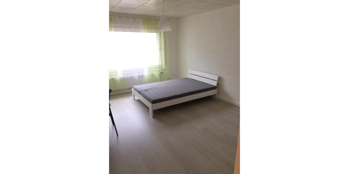 Wohnen auf Zeit Karlsruhe Knielingen - 4 Zimmer, 25 m&sup2;, 499&euro; | Angebot:25863892