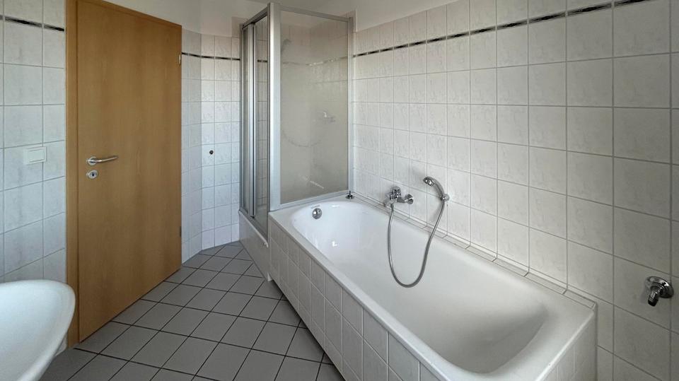 Etagenwohnung Gnoien - 2 Zimmer, 73 m&sup2;, 480&euro; | Angebot:23565803