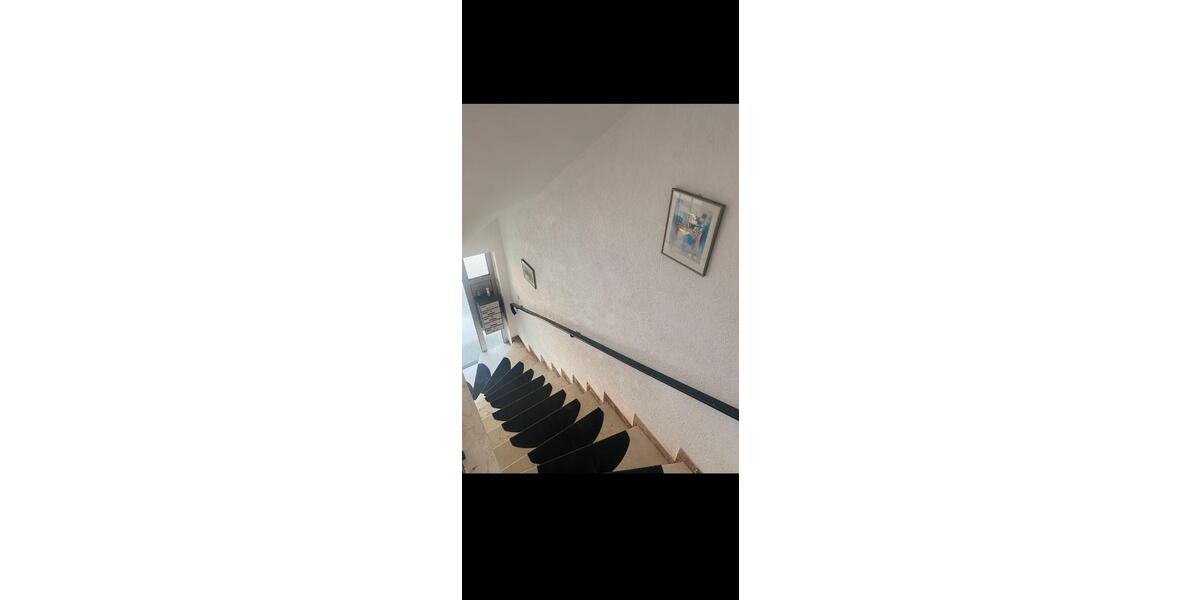Dachgeschoßwohnung Eschwege - 2 Zimmer, 55 m&sup2;, 400&euro; | Angebot:26125460