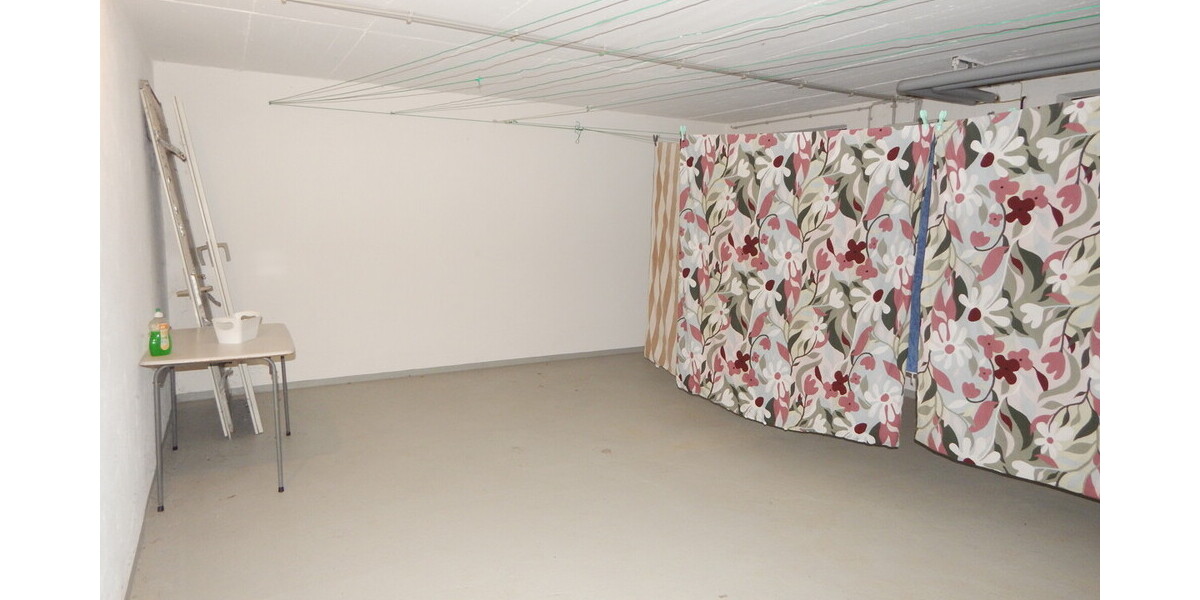 2-Zimmer-Mietwohnung in Freilassing, Ortsteil Hofham. 1. Obergeschoss mit Südbalkon. Frei ab sofort. - Etagenwohnung Freilassing Freilassing | Angebot:26723305