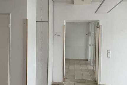 Büro in Duisburg 1.248 € 192 m² zimmer