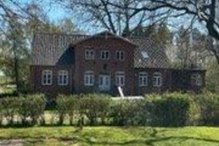 Haus Quarnbek - 10 Zimmer, 400 m&sup2;, 1.800&euro; | Angebot:26527077
