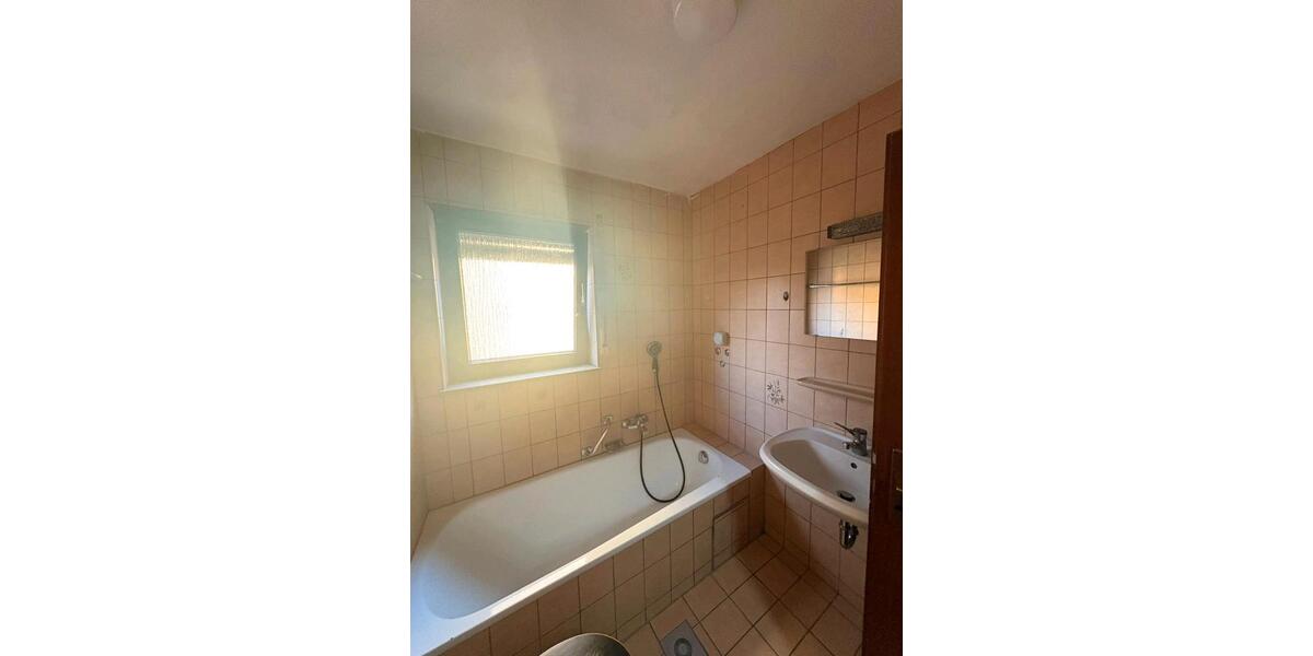 Erdgeschoßwohnung Sersheim - 2 Zimmer, 40 m&sup2;, 650&euro; | Angebot:26615317