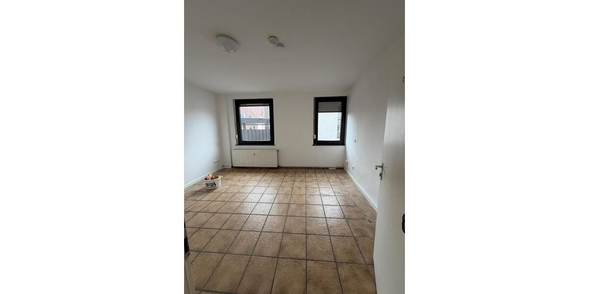 Etagenwohnung Versmold - 5 Zimmer, 140 m&sup2;, 1.600&euro; | Angebot:25944901